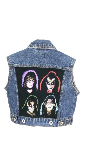 Jeansväst med KISS på ryggen