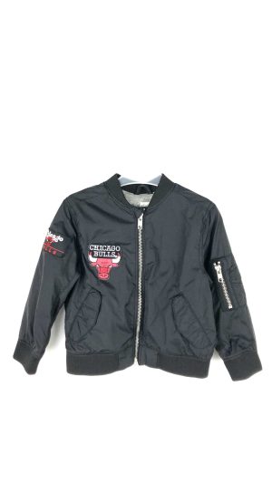 Bomberjacka med tygmärken