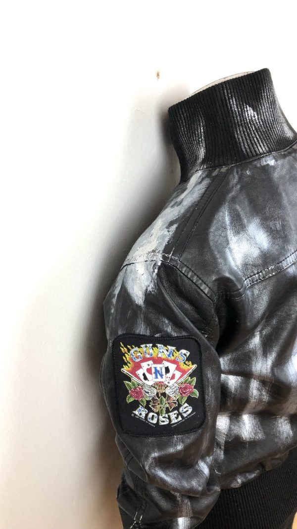 JACKA I KONSTSKINN GUNS N ROSES 146 CL - Bild 4