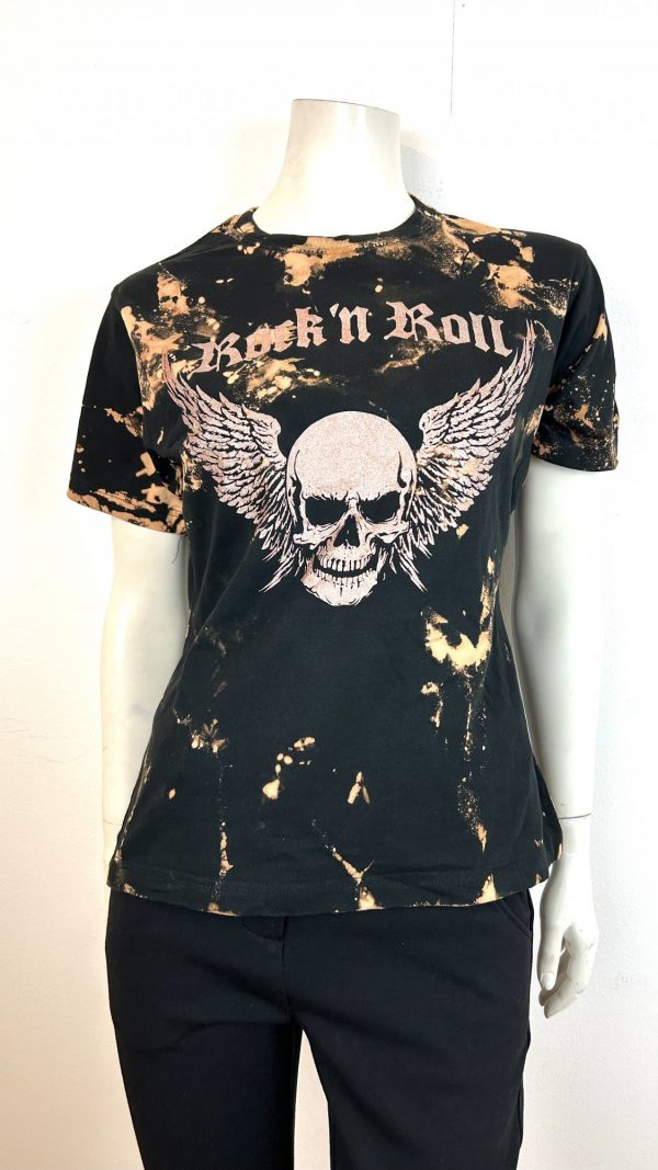 T-SHIRT MED DÖSKALLETRYCK